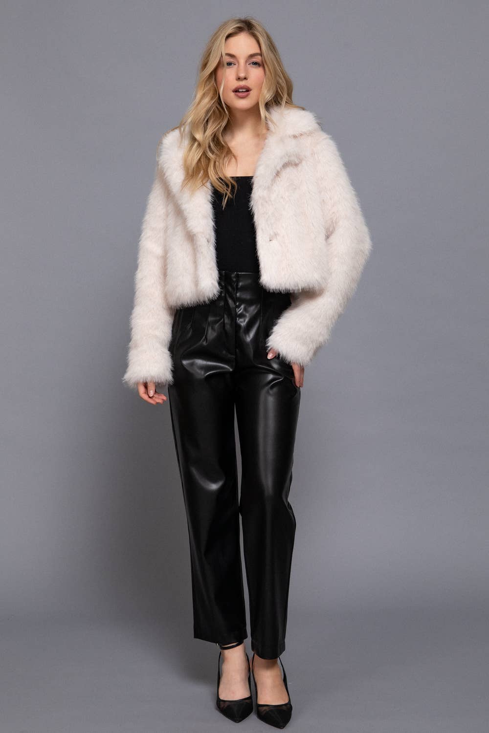 Long Sleeve Collar Faux Fur Cropped Jacket - (Brown, Charcoal, Beige)