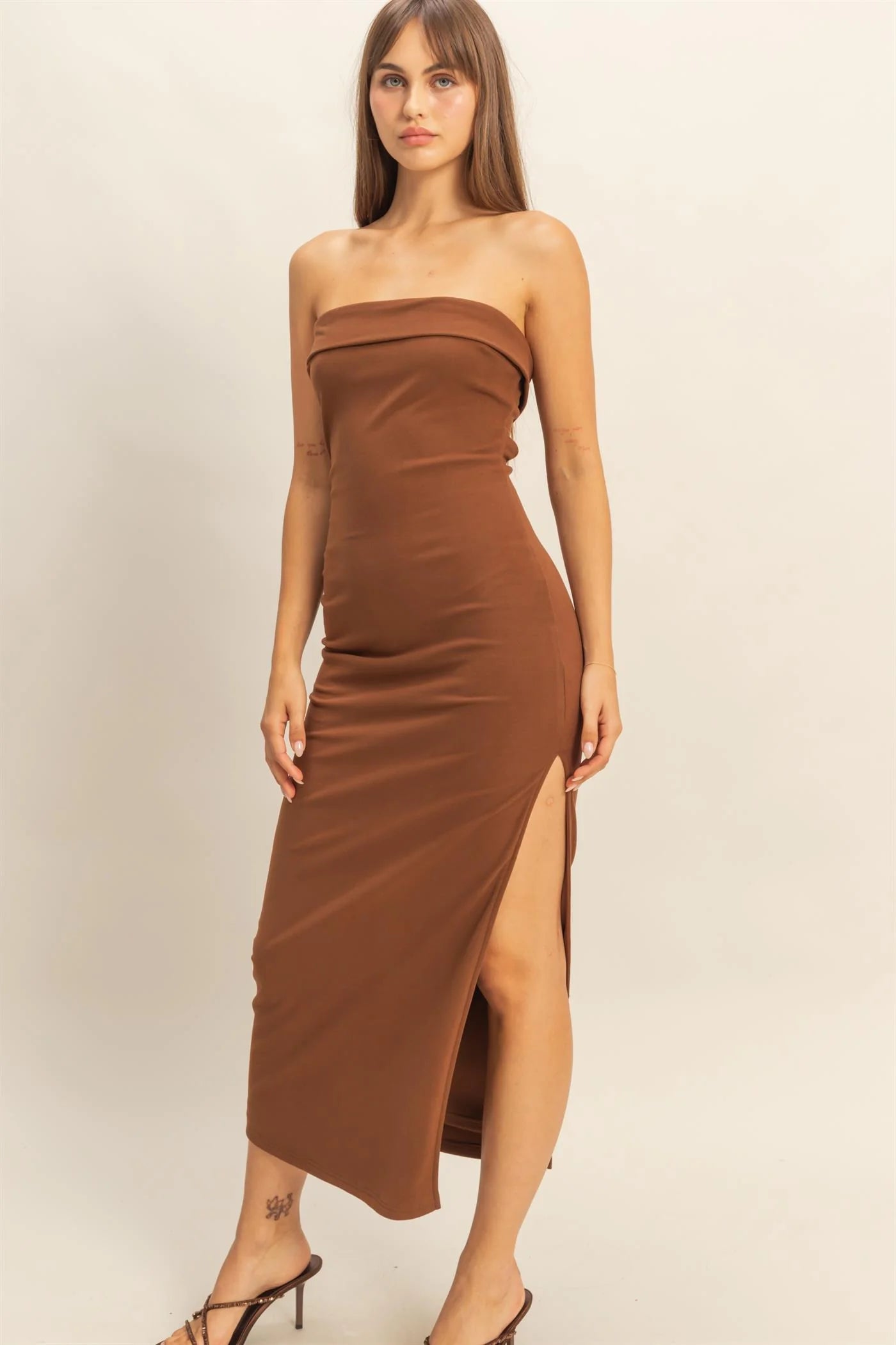 Sleek Straplesss Brown Dresss