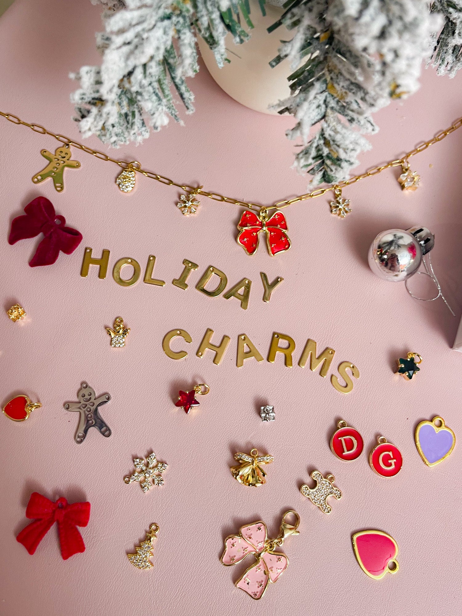 It’s a Dream Girl Christmas