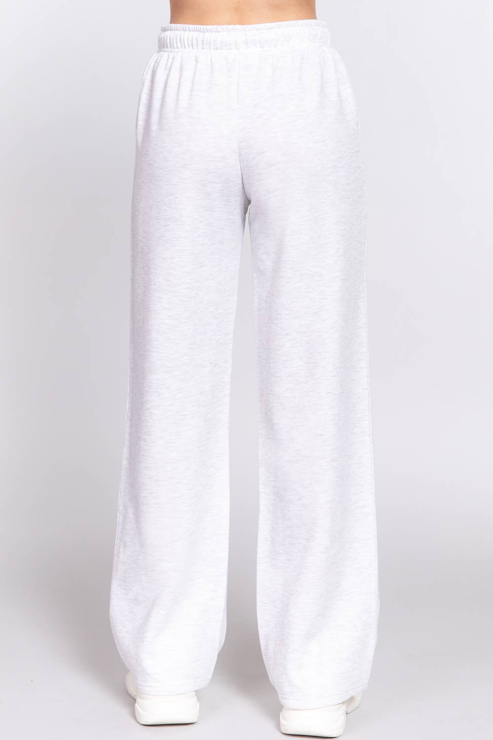 Straight Leg Inner Fleece sweatpants in Grey