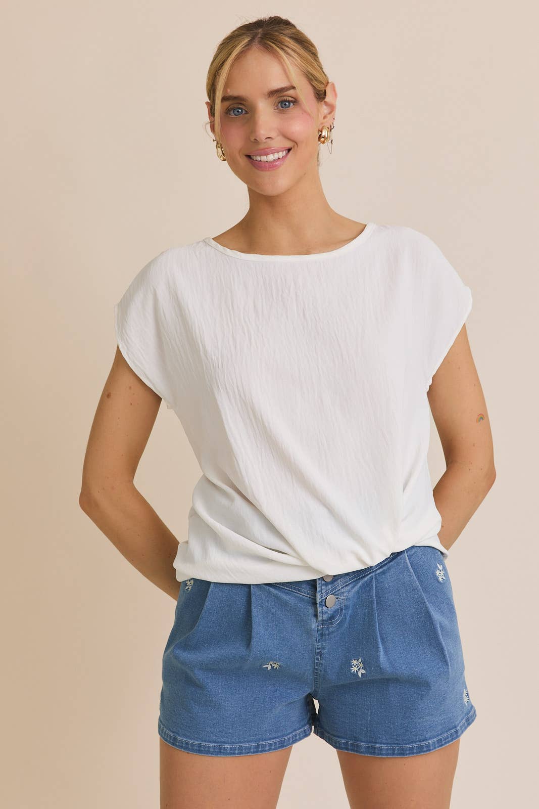 White Front Knot Short Sleeve Shirt