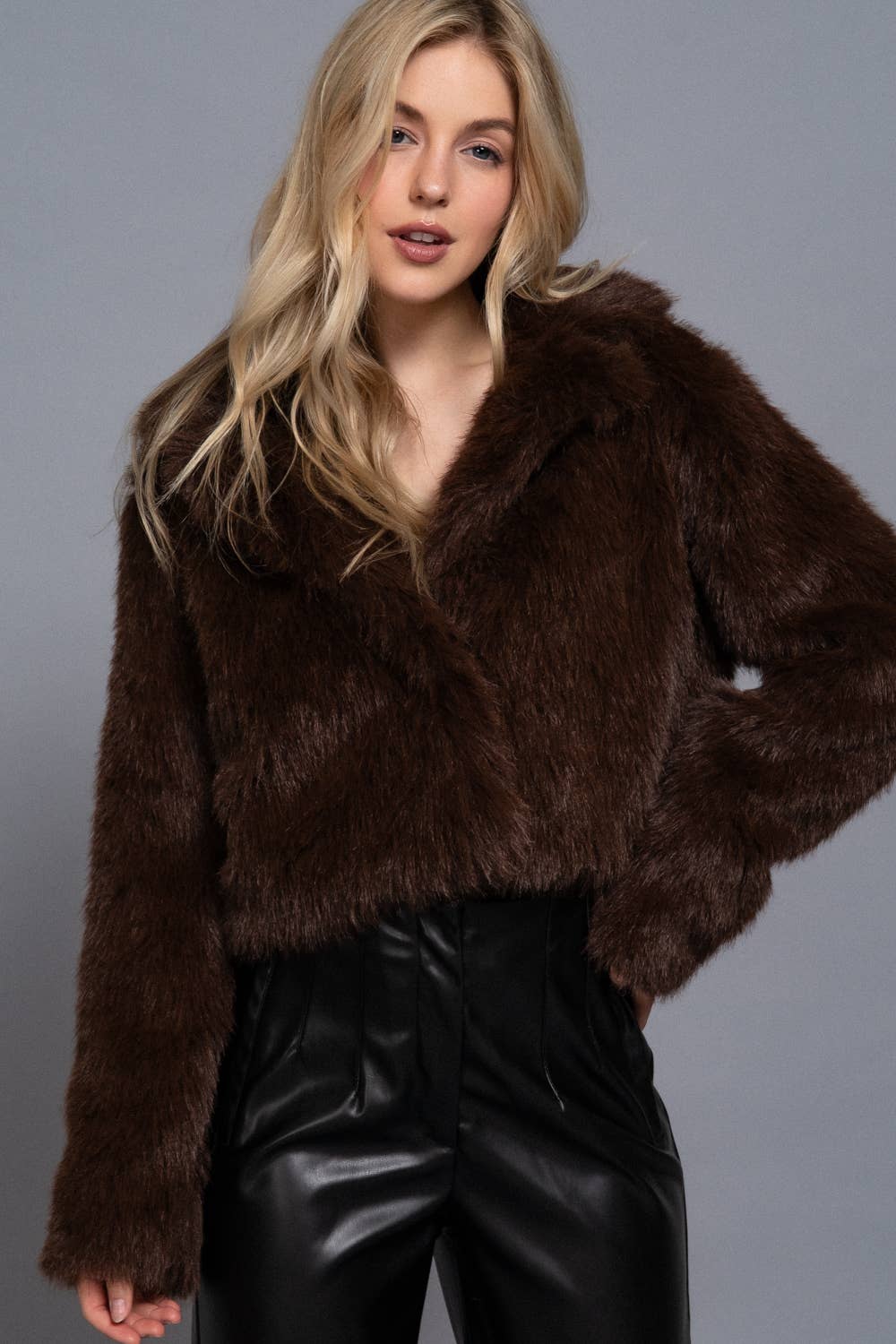 Long Sleeve Collar Faux Fur Cropped Jacket - (Brown, Charcoal, Beige)