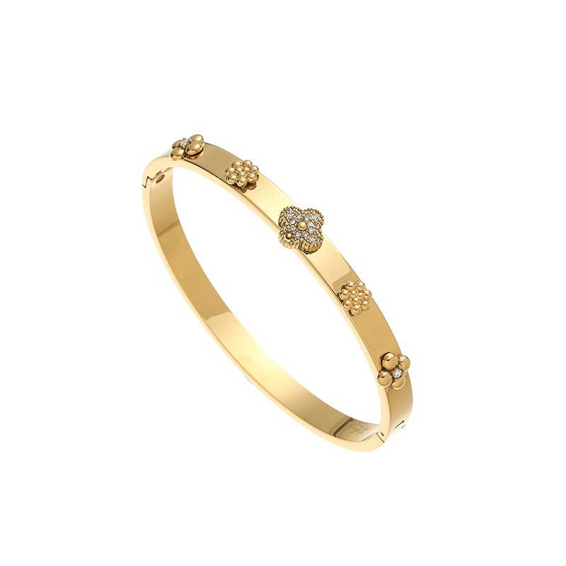 18K Non-Tarnish Clover Detail Bangle | Silver Or Gold
