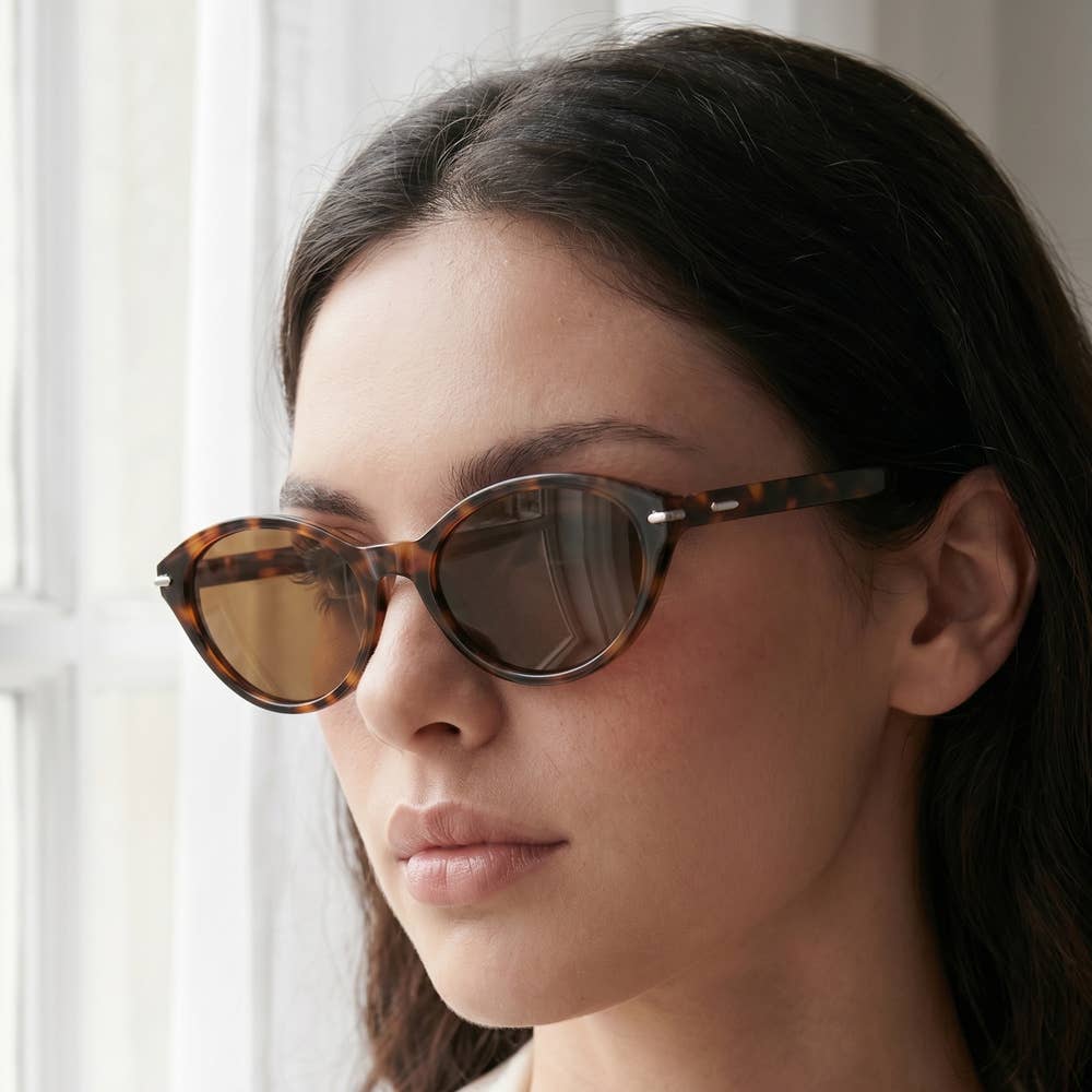Slim Cat Eye Frame Sunglasses (4 colors)