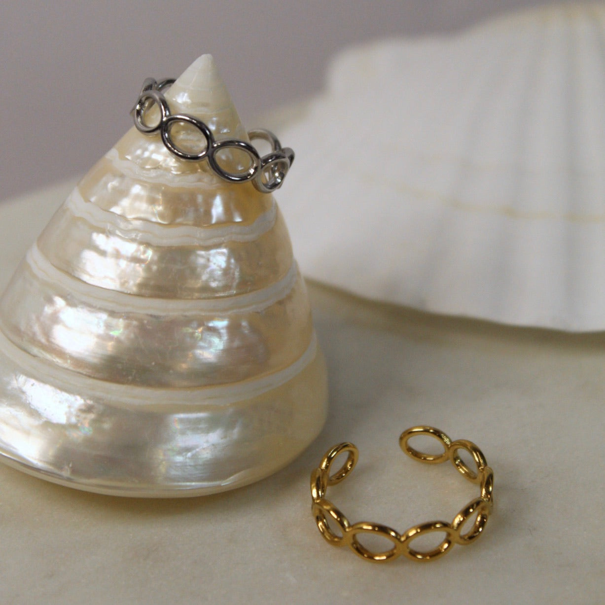 Oval Chain Link Adjustable Charm Ring
