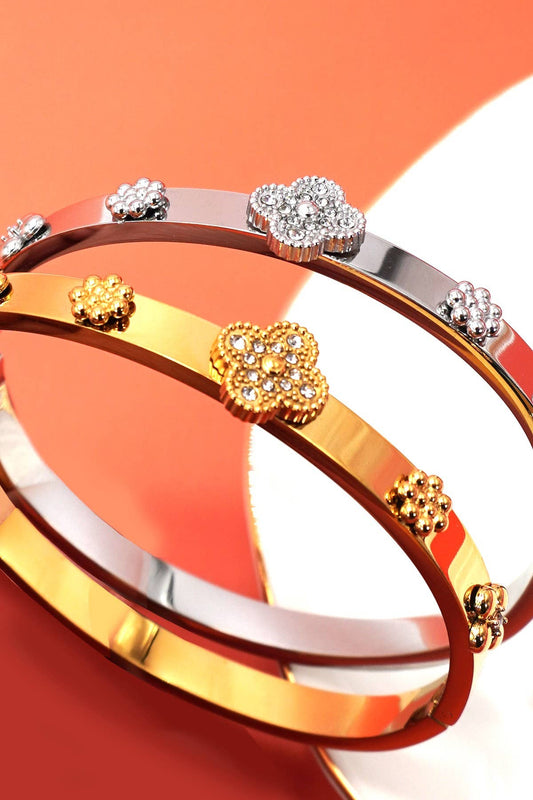 18K Non-Tarnish Clover Detail Bangle | Silver Or Gold