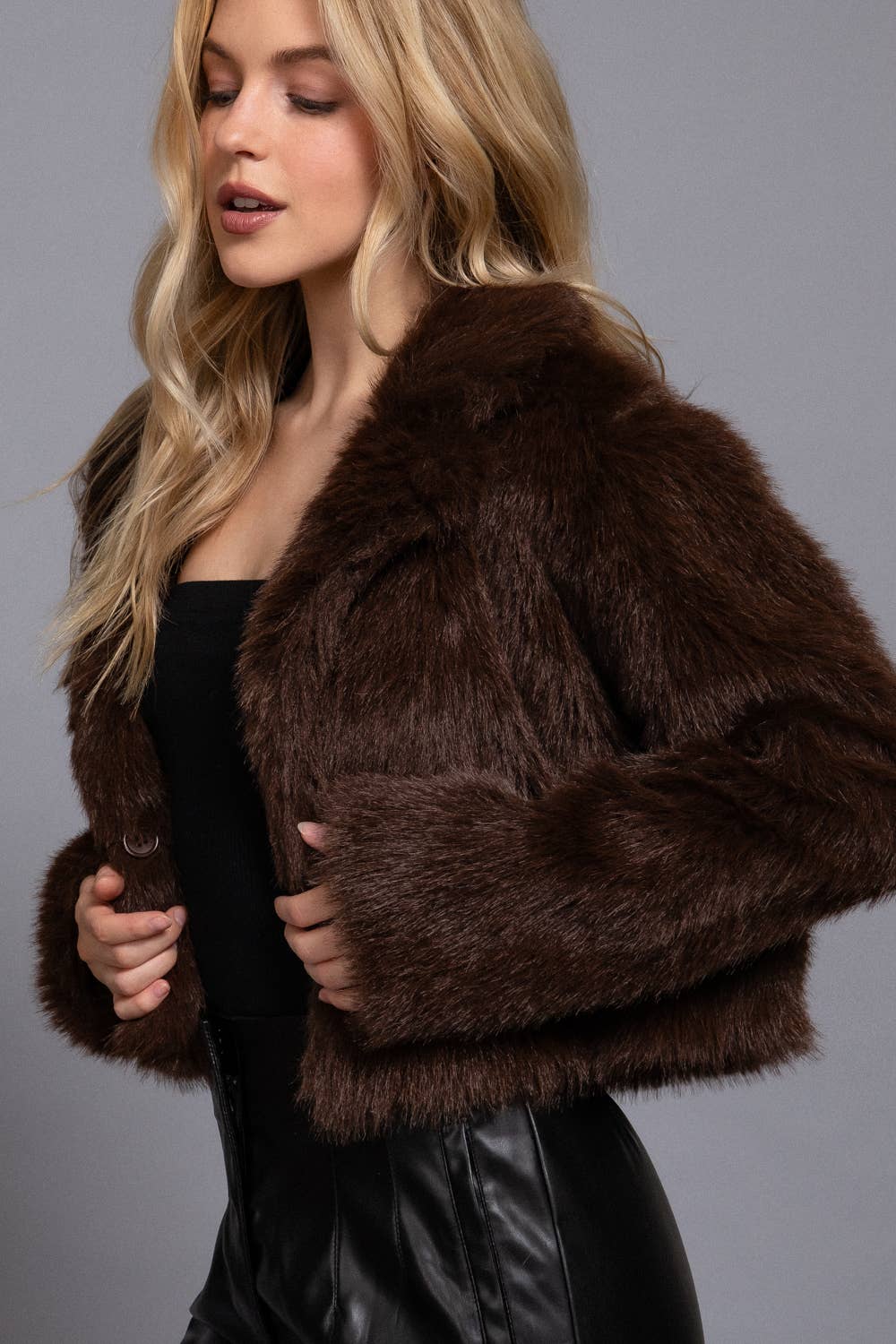Long Sleeve Collar Faux Fur Cropped Jacket - (Brown, Charcoal, Beige)