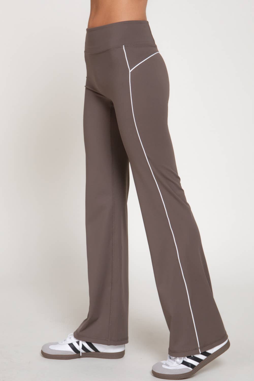 Coffee Contrast Piping Workout Pants