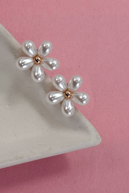Pearl Daisy Stud Earrings